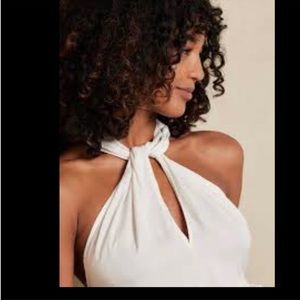 NWT BANANA REPUBLIC BACKLESS HALTER TOP MEDIUM CREAM